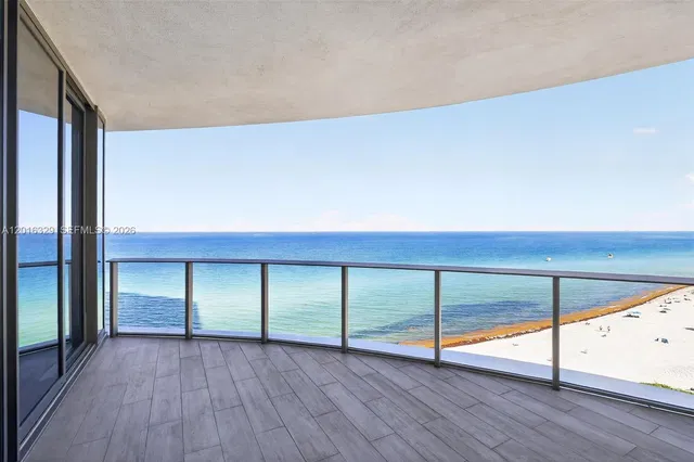 The Ritz-Carlton Residences, Sunny Isles Beach 805