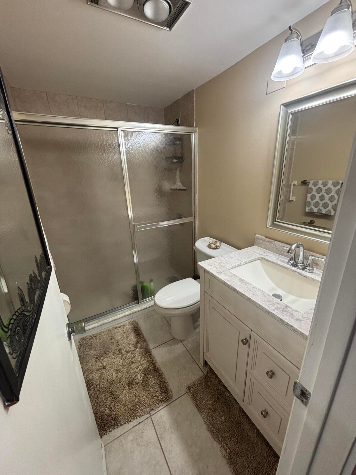 Unit 110 photo 11