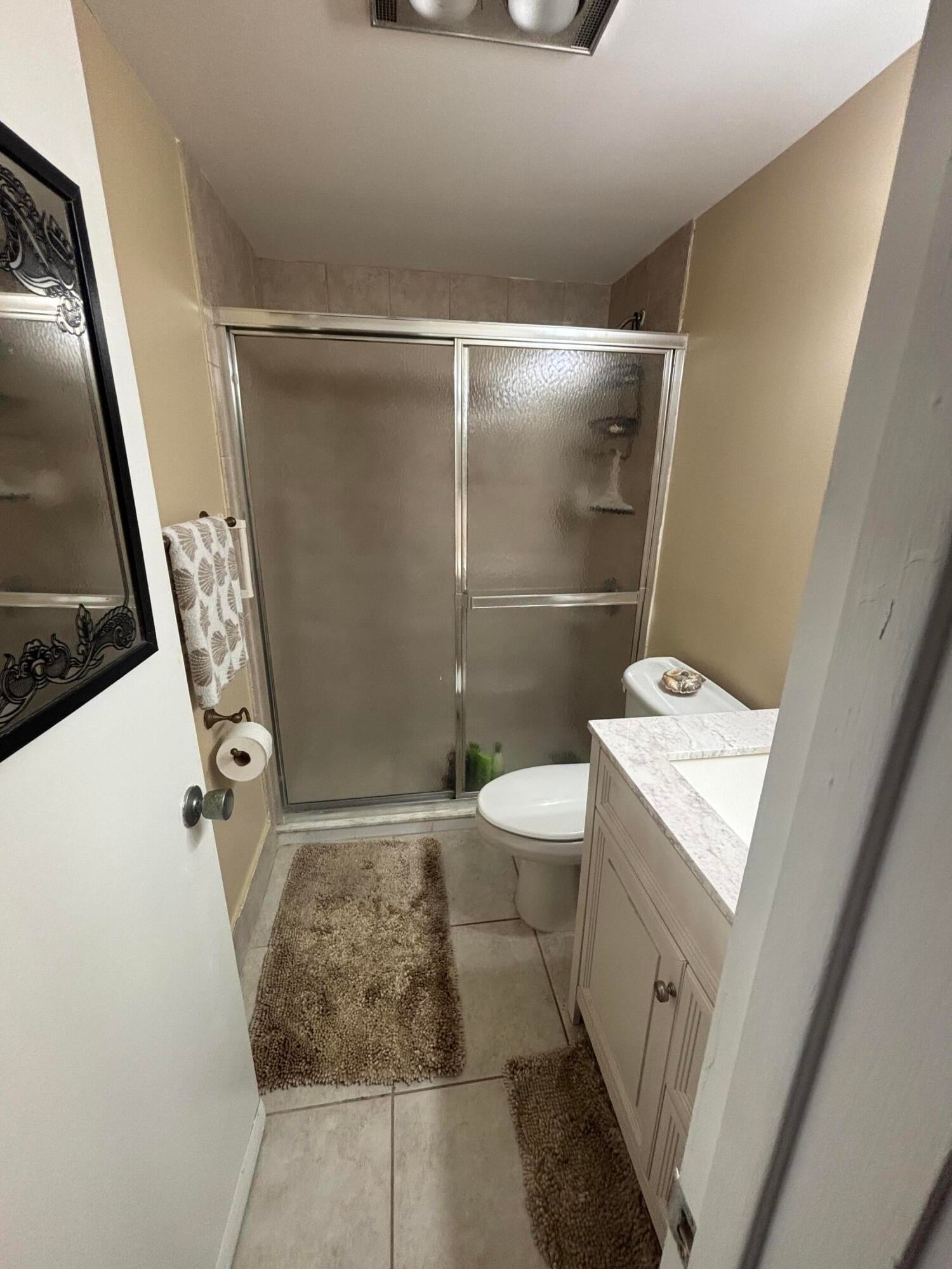 Unit 110 photo 12