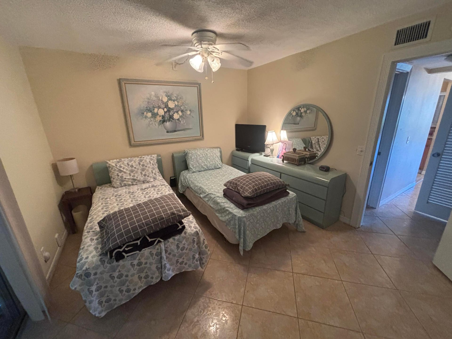Unit 110 photo 15