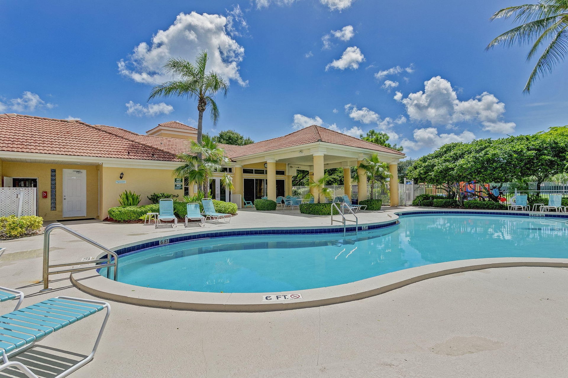 Residence photo 25