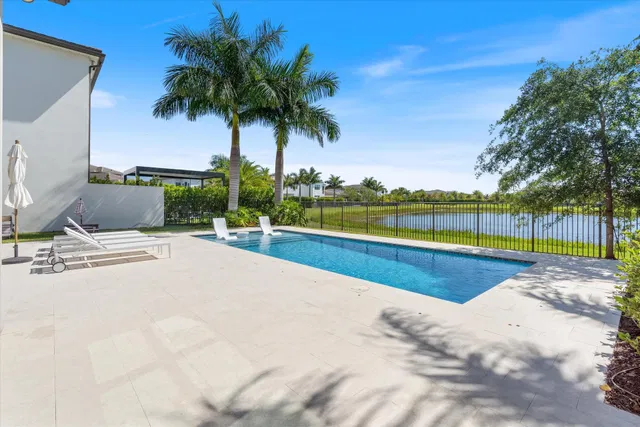 Boca Bridges Residence photo 37