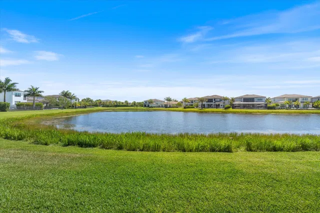 Boca Bridges Residence photo 41