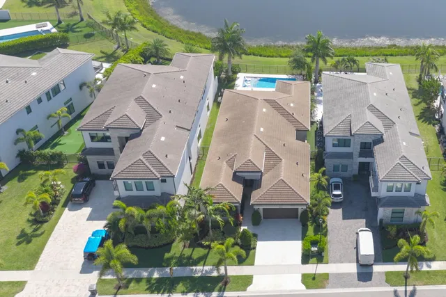 Boca Bridges Residence photo 48