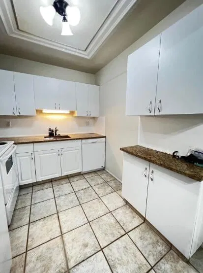 Unit 302 photo 5
