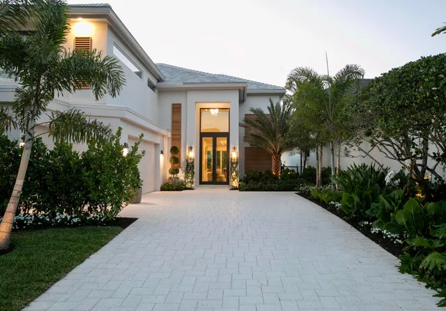 Frenchman's Creek Residence photo 7