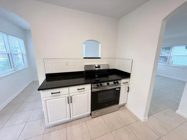  Residence photo 5