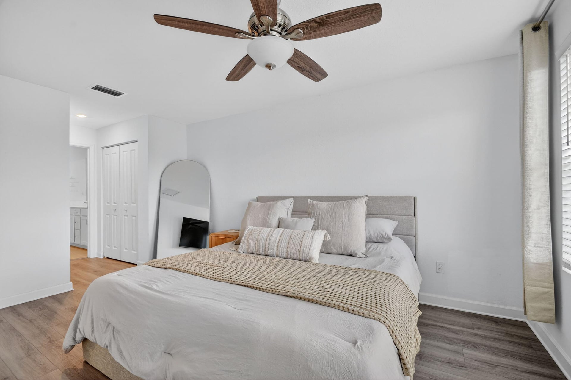 Residence photo 22