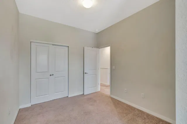 Residence photo 22