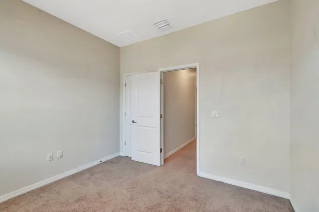 Residence photo 25
