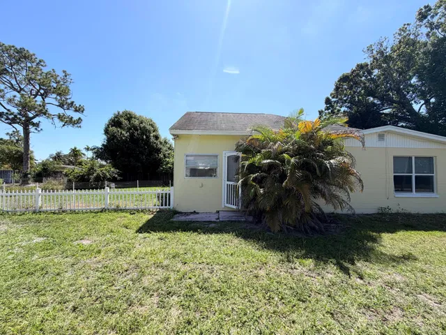 Residence photo 4