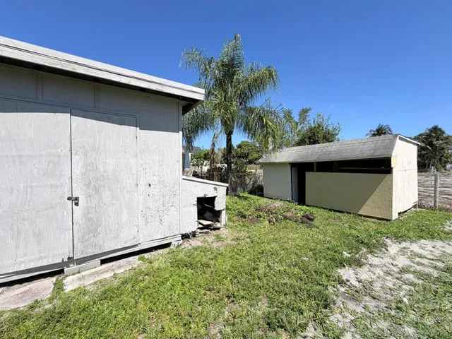 Residence photo 5