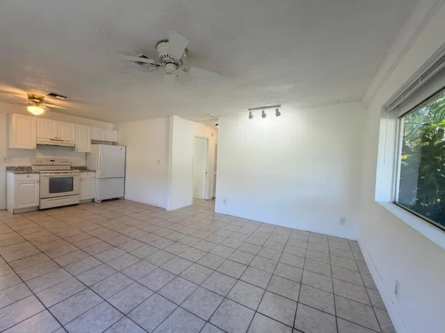 Residence photo 14