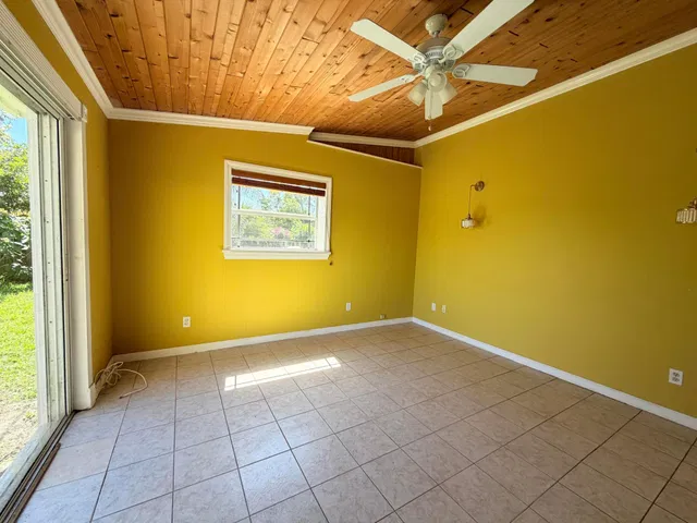 Residence photo 24