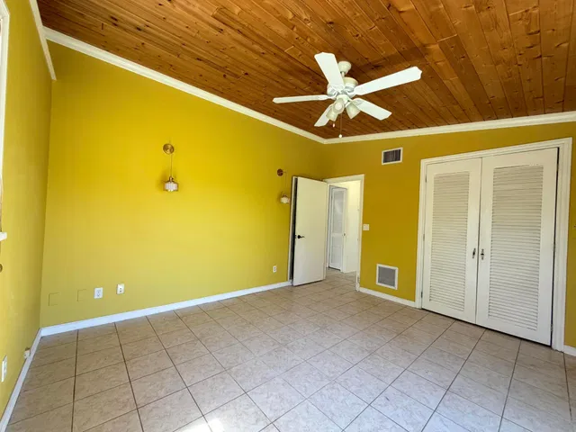 Residence photo 25