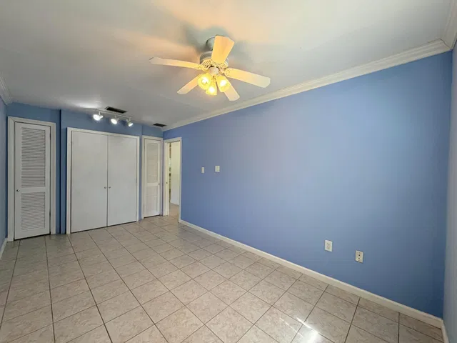 Residence photo 30