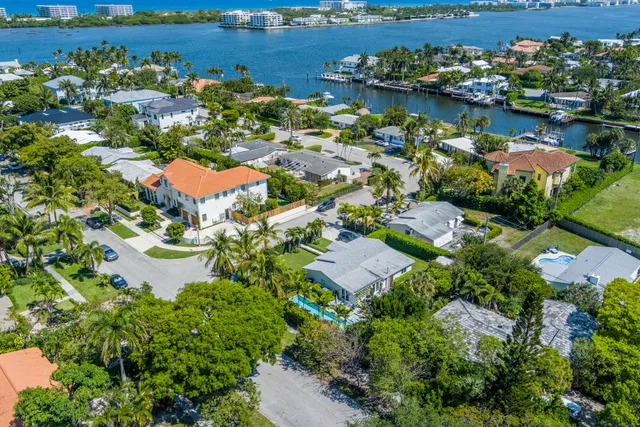 SoSo West Palm Beach Residence photo 11