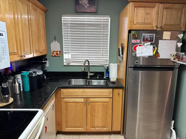 Residence photo 3