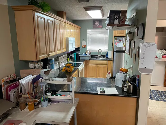 Residence photo 4