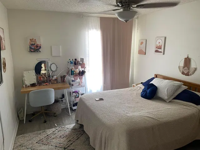 Residence photo 8