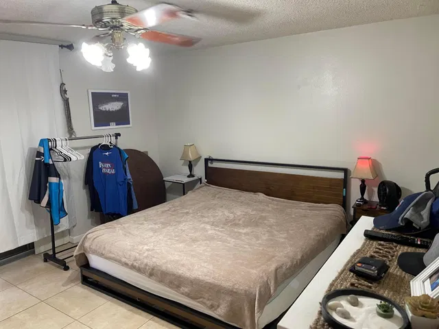 Residence photo 12