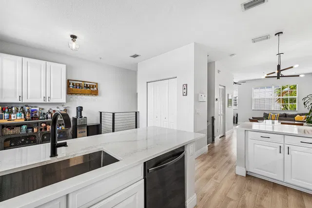Downtown Delray Beach Unit 22 photo 11