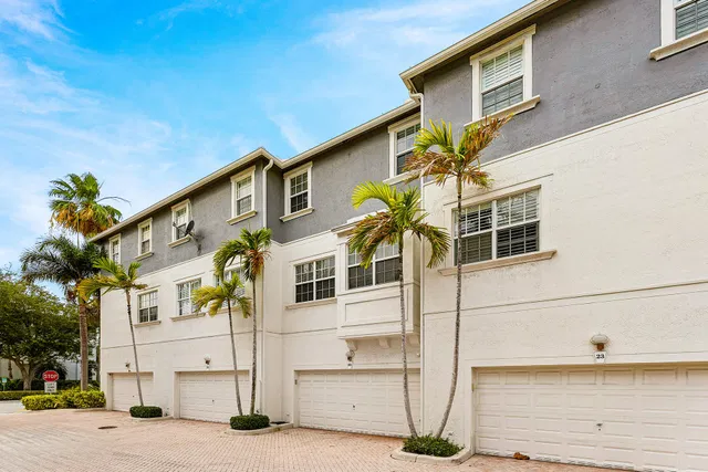 Downtown Delray Beach Unit 22 photo 32