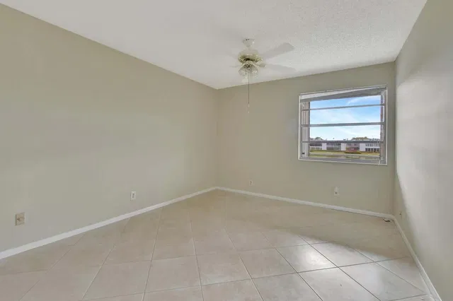 Residence photo 21
