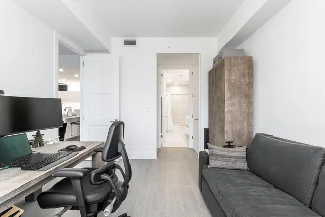 Tower 155 Unit 818 photo 12