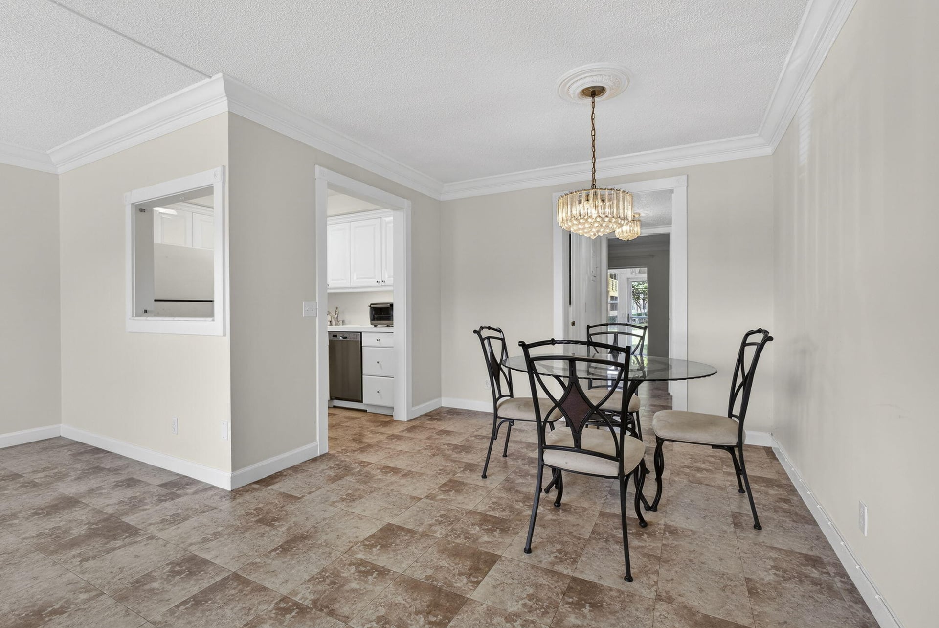 Residence photo 9