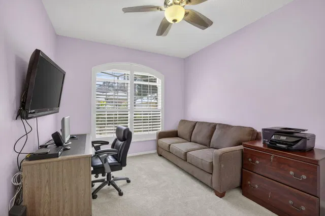 Residence photo 24