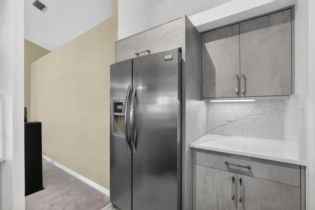 Residence photo 25