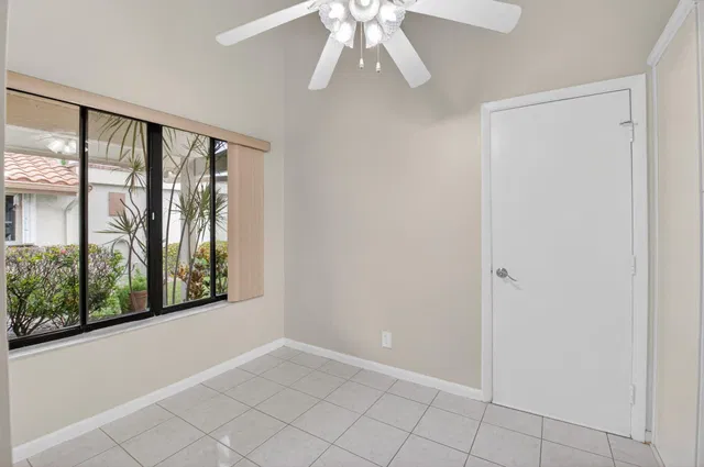 Residence photo 19