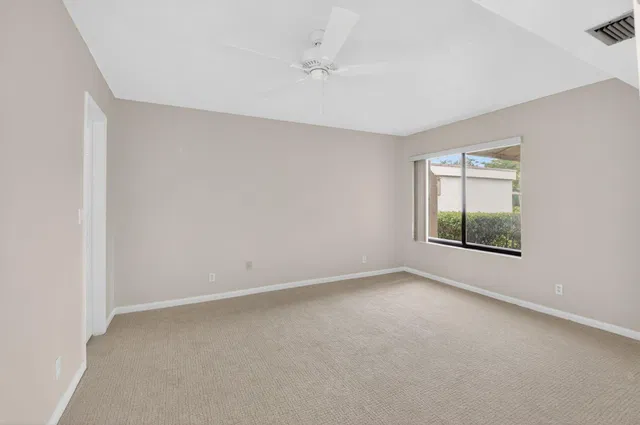 Residence photo 26