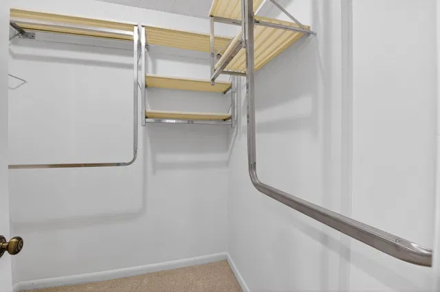 Residence photo 32
