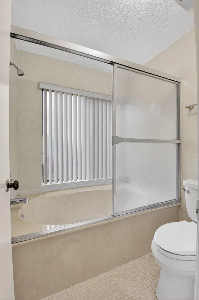 Residence photo 34