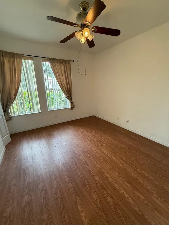 Residence photo 19