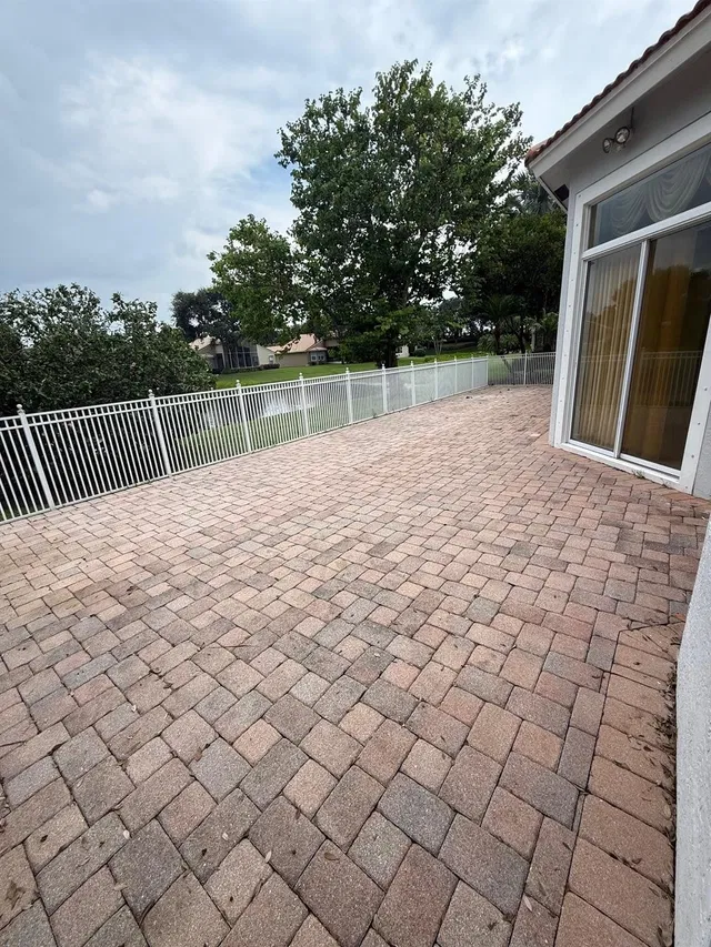 Residence photo 24