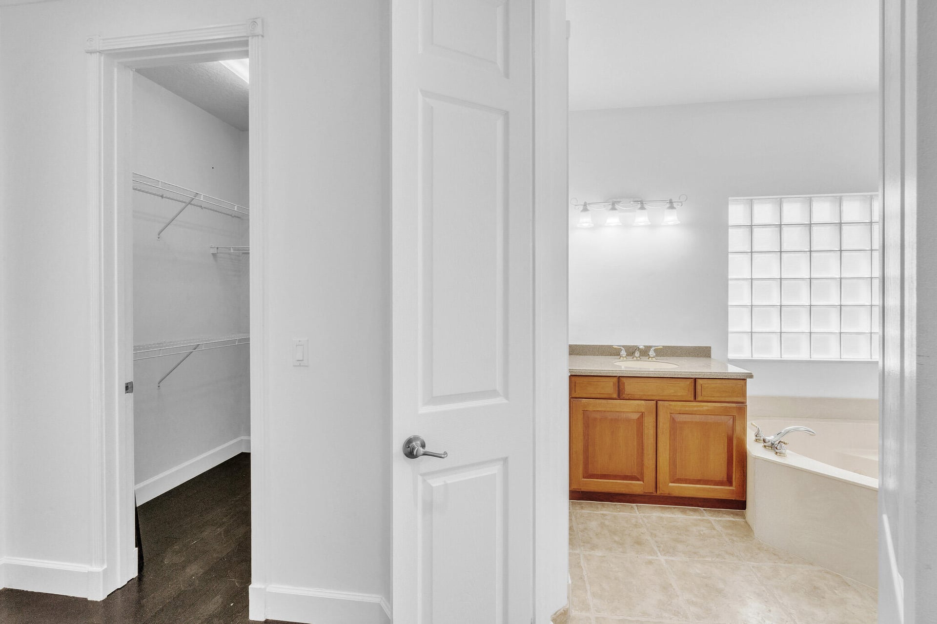 Residence photo 34