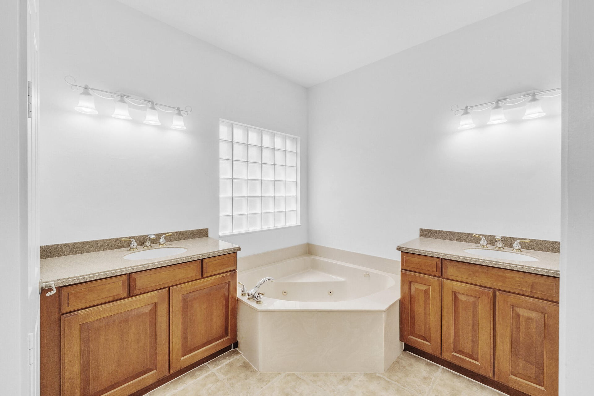 Residence photo 35