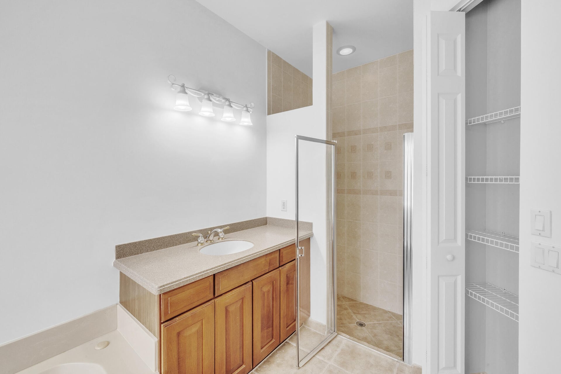 Residence photo 36