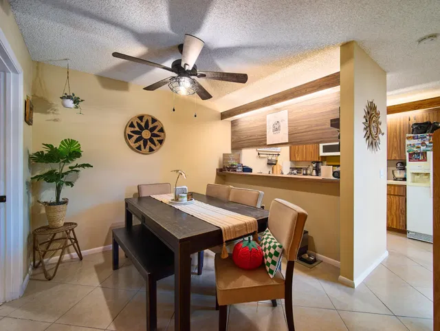 Residence photo 4