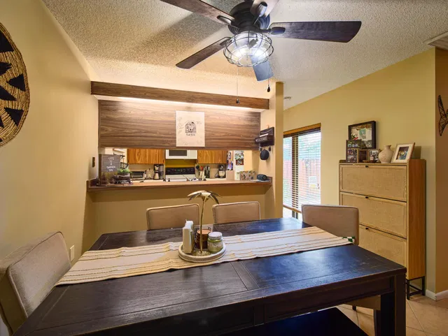 Residence photo 5