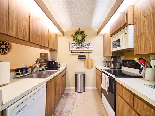 Residence photo 6
