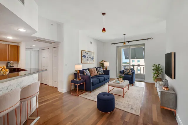 610 Clematis Unit 833 photo 17