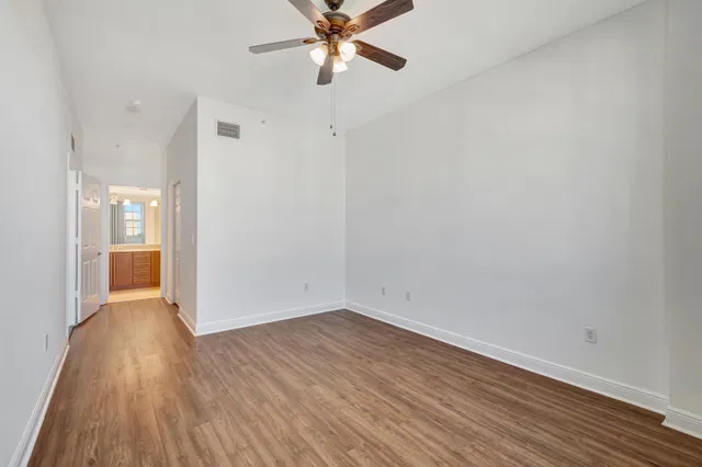 610 Clematis Unit 833 photo 47