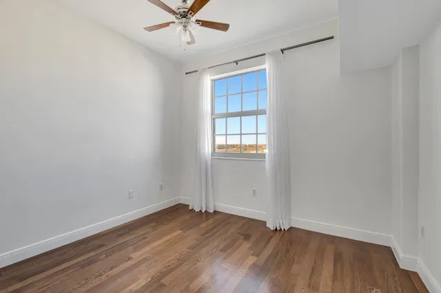 610 Clematis Unit 833 photo 53
