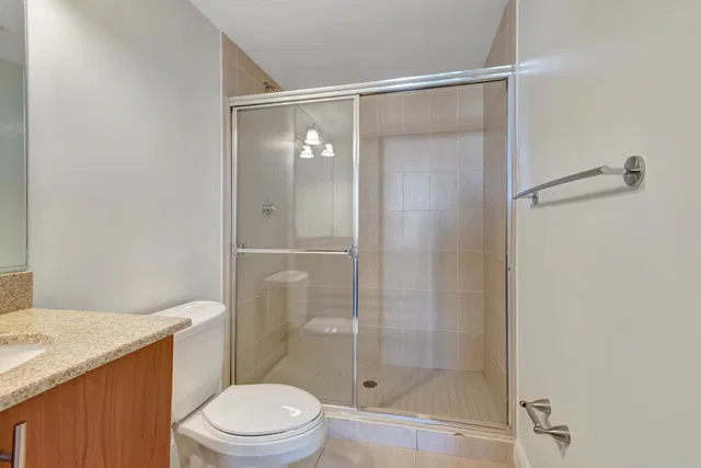 610 Clematis Unit 833 photo 54