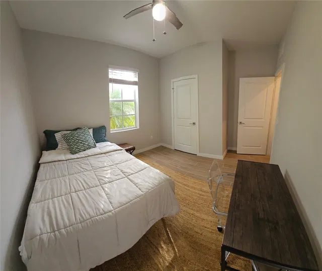 Residence photo 15