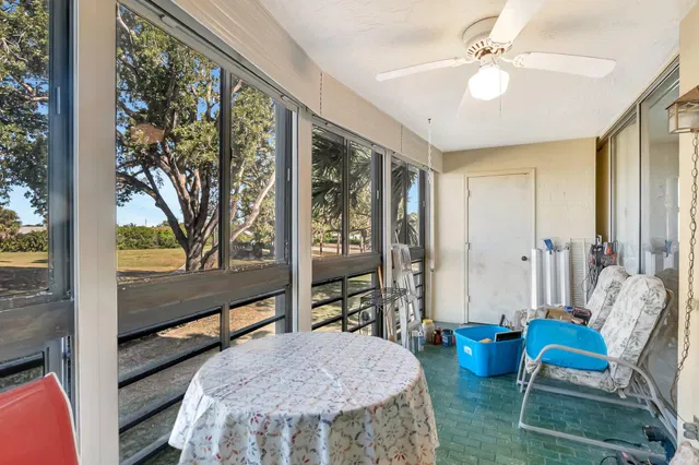 Unit 209 photo 29